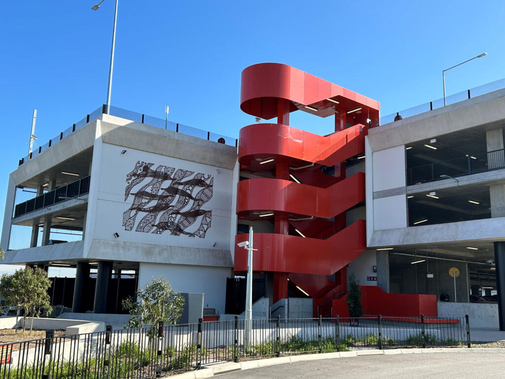 Murrenda, by Mandy Nicholson; Commissioned by the Level Crossing Removal Project with ADA Consulting for Berwick Station, is a celebration of First Nation perspectives of time, rooted in the observation of natural cycles and patterns; artwork fabricated by Lump Sculpture Studio